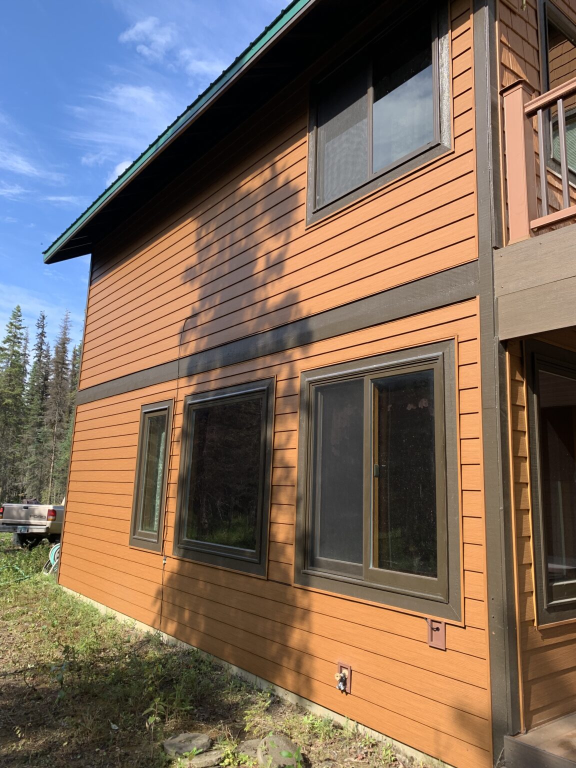 Quality Edge Steel Siding Slide