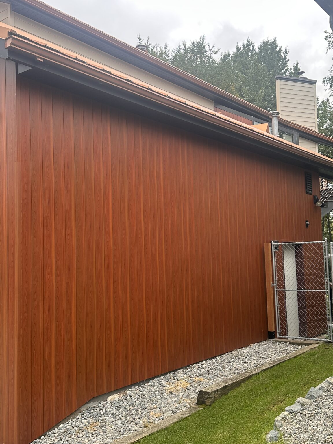 Longboards Extruded Aluminum Siding Slide